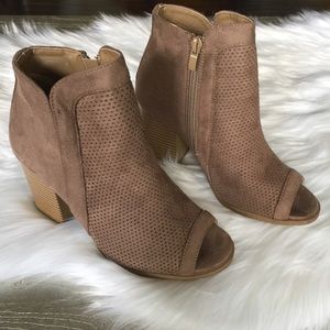 Vegan Suede Perforated Peep Toe Booties